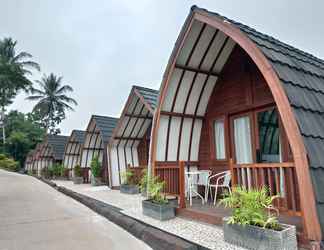 Bangunan 2 Chevilly Resort & Camp