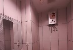 In-room Bathroom 5 Studio Standard B @ Grand Kamala Lagoon By Araia Room