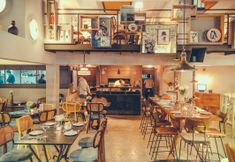 バー、カフェ、およびラウンジ 2 Sacha's Hotel UNO