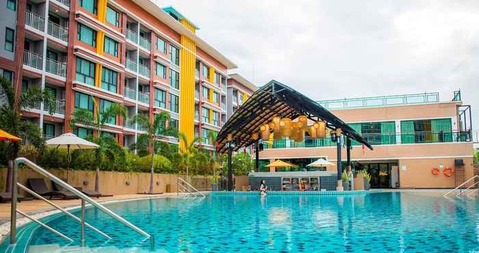 Kolam Renang Jennalee Luxury Chiangmai 