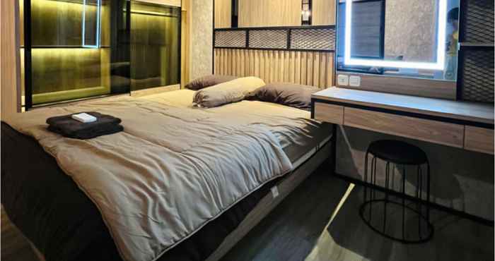 Bedroom Studio Room at Solo Paragon 811