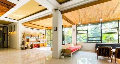 Lobby 2 D'Journey Hotel