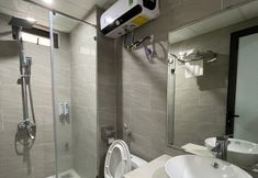 Bilik Mandi dalam Bilik 6 Noi Bai Airport Hotel