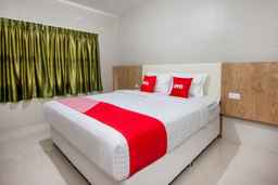 Collection O Gapura Hotel Near Parapat Penatapan Danau Toba, SGD 14
