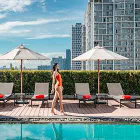 Swimming Pool 1 AVANI Sukhumvit Bangkok Hotel, Summer Kiss Restaurant & Moon Bar Hotels
