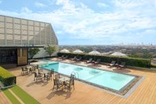 スイミングプール AVANI Sukhumvit Bangkok Hotel