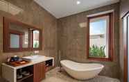 In-room Bathroom 6 Monaco Blu Luxury Villas & Spa