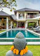 SWIMMING_POOL Beachfront Villa Yuyu Balian