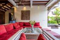 Lobby Beachfront Villa Yuyu Balian