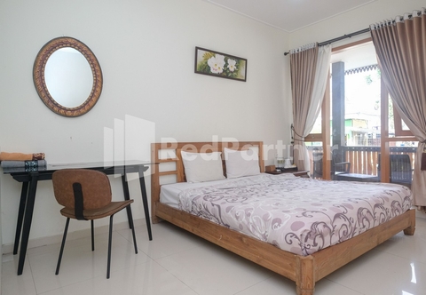 Kamar Tidur Javenir Hotel Tawangmangu Mitra RedDoorz