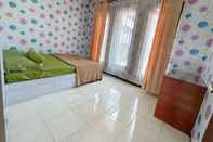 ห้องนอน Villa  Imam Bonjol Cluster A15 by N2K