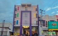 Bên ngoài 3 Nori Mas Hotel Simpang Lima Semarang