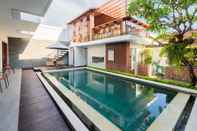 Swimming Pool Mahesa Suites Seminyak