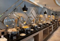 Restaurant 5 Aveon Hotel Yogyakarta by Daphna Management