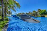 Kolam Renang Wyndham Grand KN Paradise Cam Ranh