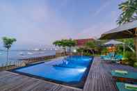 Swimming Pool D'Muncuk Huts Lembongan