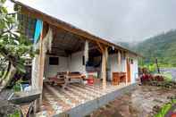 Lobby Volcano Cabin Batur RedPartner