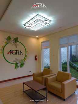 Agra Hotel & Grand Ballroom, USD 82.32
