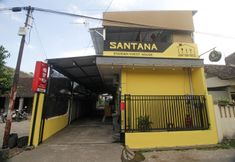 ภายนอกอาคาร 4 Super OYO Capital O 2258 Santana Syariah Guest House