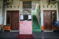 Lobi Capital O 2258 Santana Syariah Guest House