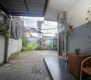 Ruang untuk Umum 7 Capital O 2258 Santana Syariah Guest House