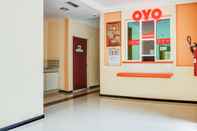 Lobi OYO 89660 Raudhah Inn Hotel