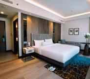 Bedroom 3 Deka Hotel Surabaya HR Muhammad