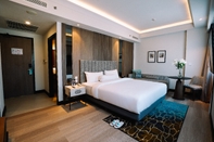 Bedroom Deka Hotel Surabaya HR Muhammad