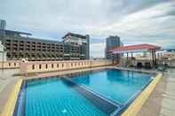 Swimming Pool A.A. Pattaya Golden Beach Hotel