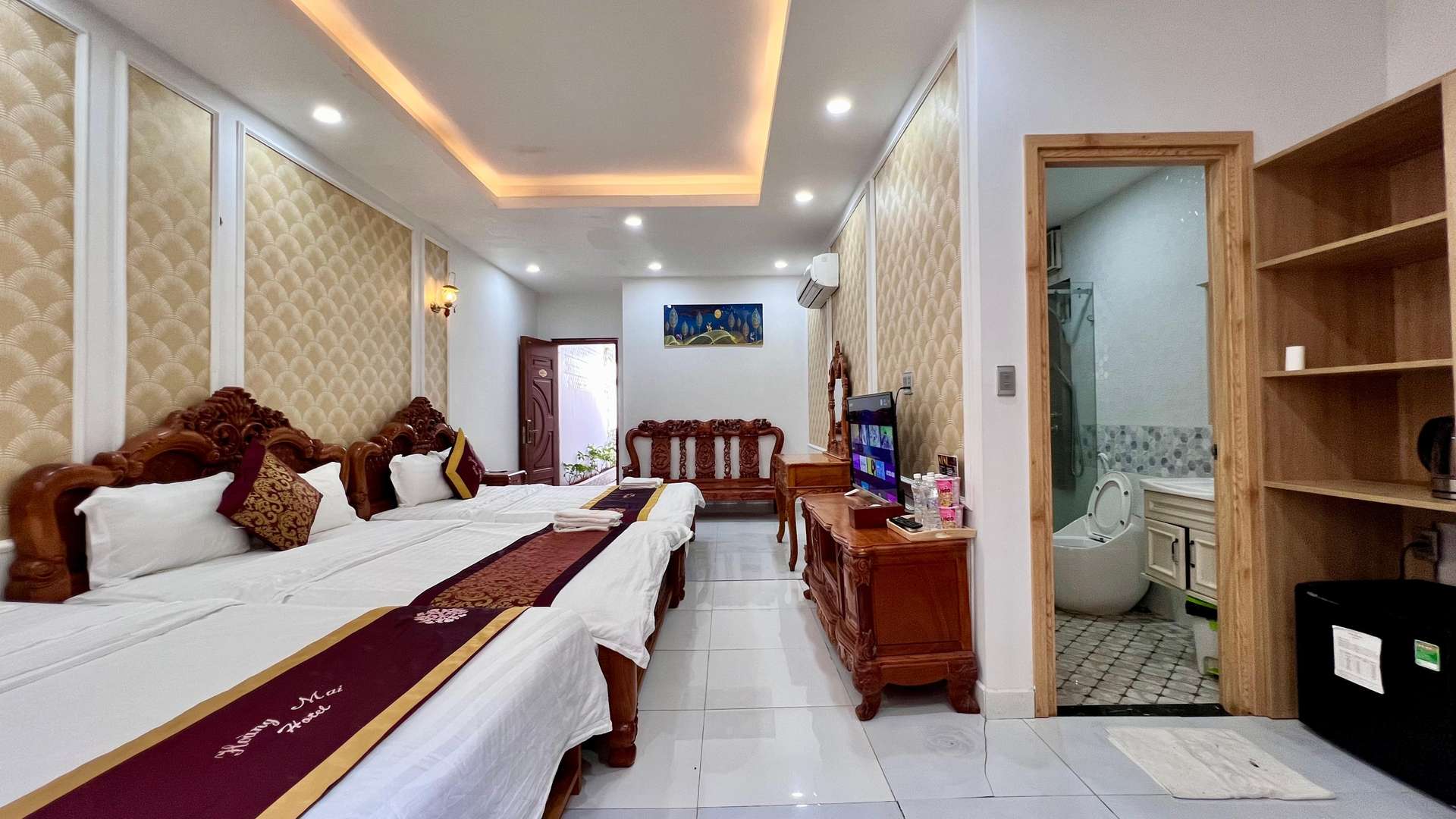 <strong>Hoang Mai Hotel</strong><em>- Khách sạn Tây Ninh</em>