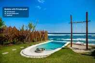 Kolam Renang Beachfront Bubble Nyang Nyang