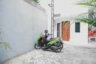 Exterior RedDoorz Syariah near Transmart Lampung