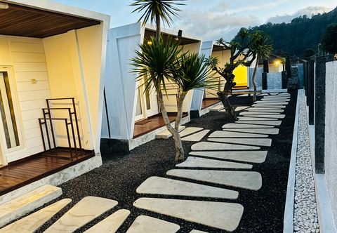 Exterior Tamalia House