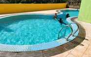 Swimming Pool 4 Dindings Pantai Desair Apartment By DPD