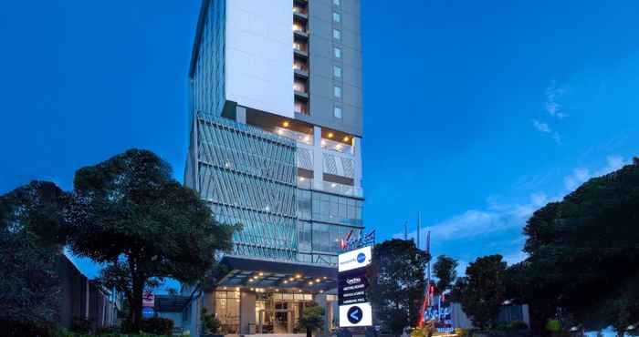 Luar Bangunan Vasaka Hotel Makassar Managed By Dafam