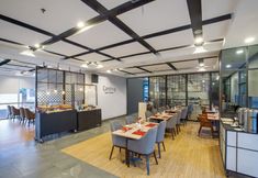 Restaurant 5 Vasaka Hotel Makassar Managed By Dafam
