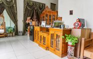 Sảnh chờ 7 OYO 94067 The Roy Suite Guest House