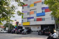 Exterior The 27 by Rainbow's House