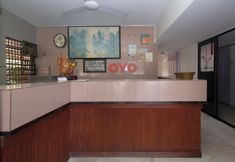 Lobby 2 OYO 90001 Lumut Villa Inn