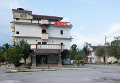 Exterior 4 OYO 90001 Lumut Villa Inn