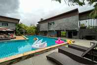 Swimming Pool Tann Anda Resort