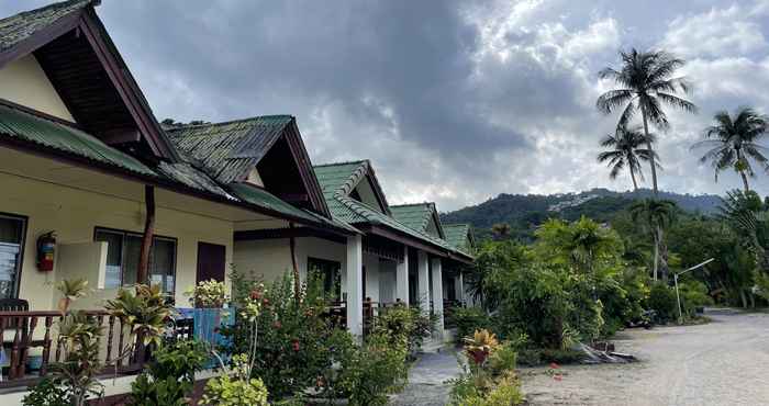 Bangunan Sea Breeze Bungalow