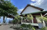 ภายนอกอาคาร 3 Sea Breeze Bungalow