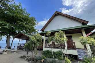 Exterior 4 Sea Breeze Bungalow