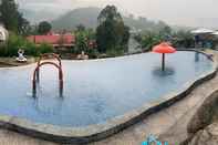 Swimming Pool Rayana Resort Mitra RedDoorz