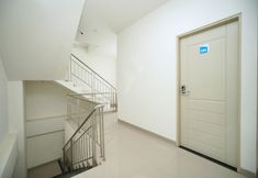 Common Space 5 RedDoorz Plus @ Terban Residence