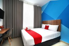 Bedroom RedDoorz Plus @ Terban Residence