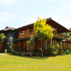 Exterior / Building 1 Villa Gardenia Bandung, チサルア警察署 ホテル