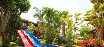 Swimming Pool 3 Villa Gardenia Bandung