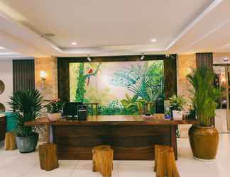 Lobi 2 Happy Life Green Hotel